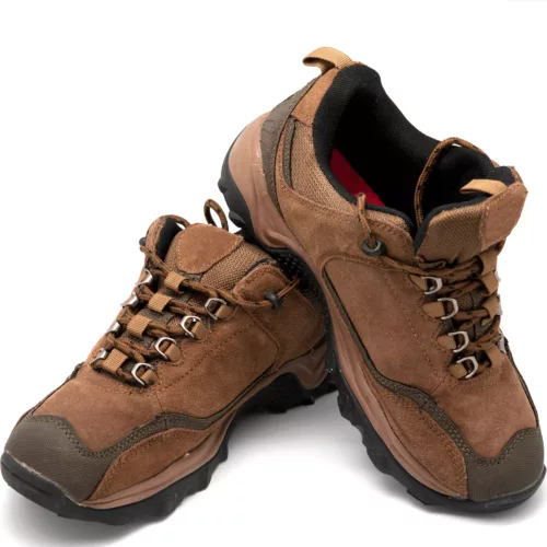 La carlonerie ressemelage chaussures de randonnées
